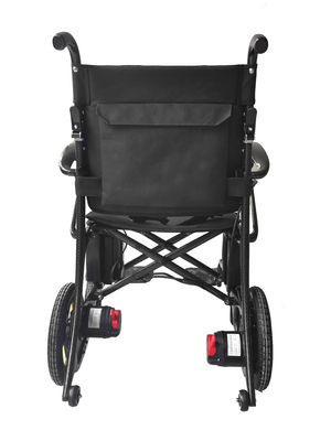 Chaise roulante électrique légère de 13 kg avec une capacité de poids de 300 lb et une batterie au lithium