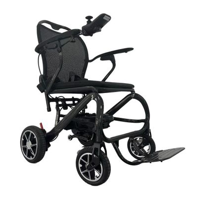 300lbs Capacité de charge Chaise roulante électrique avec conception pliable et matériau en fibre de carbone