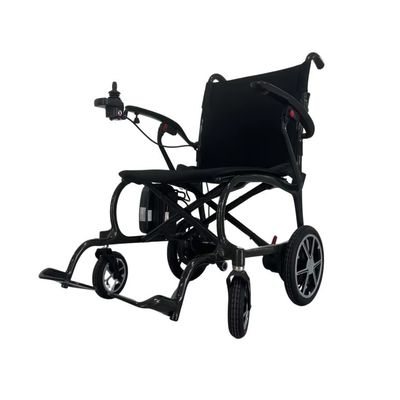 Chaise roulante électrique professionnelle en fibre de carbone avec une vitesse de 6 km/h et un poids ultra léger