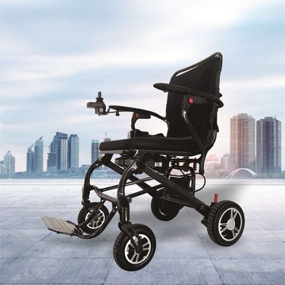 Chaise roulante pliante électrique avec matériau en fibre de carbone et vitesse de 6 km/h