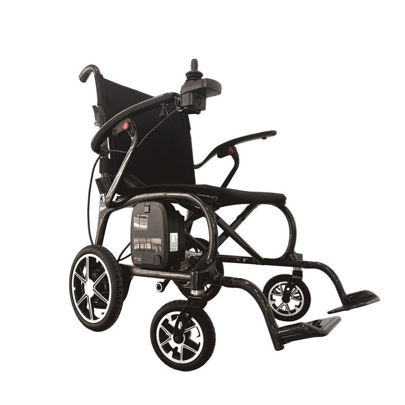 Distance de conduite de 10 km fauteuil roulant électrique léger avec roue en alliage de magnésium